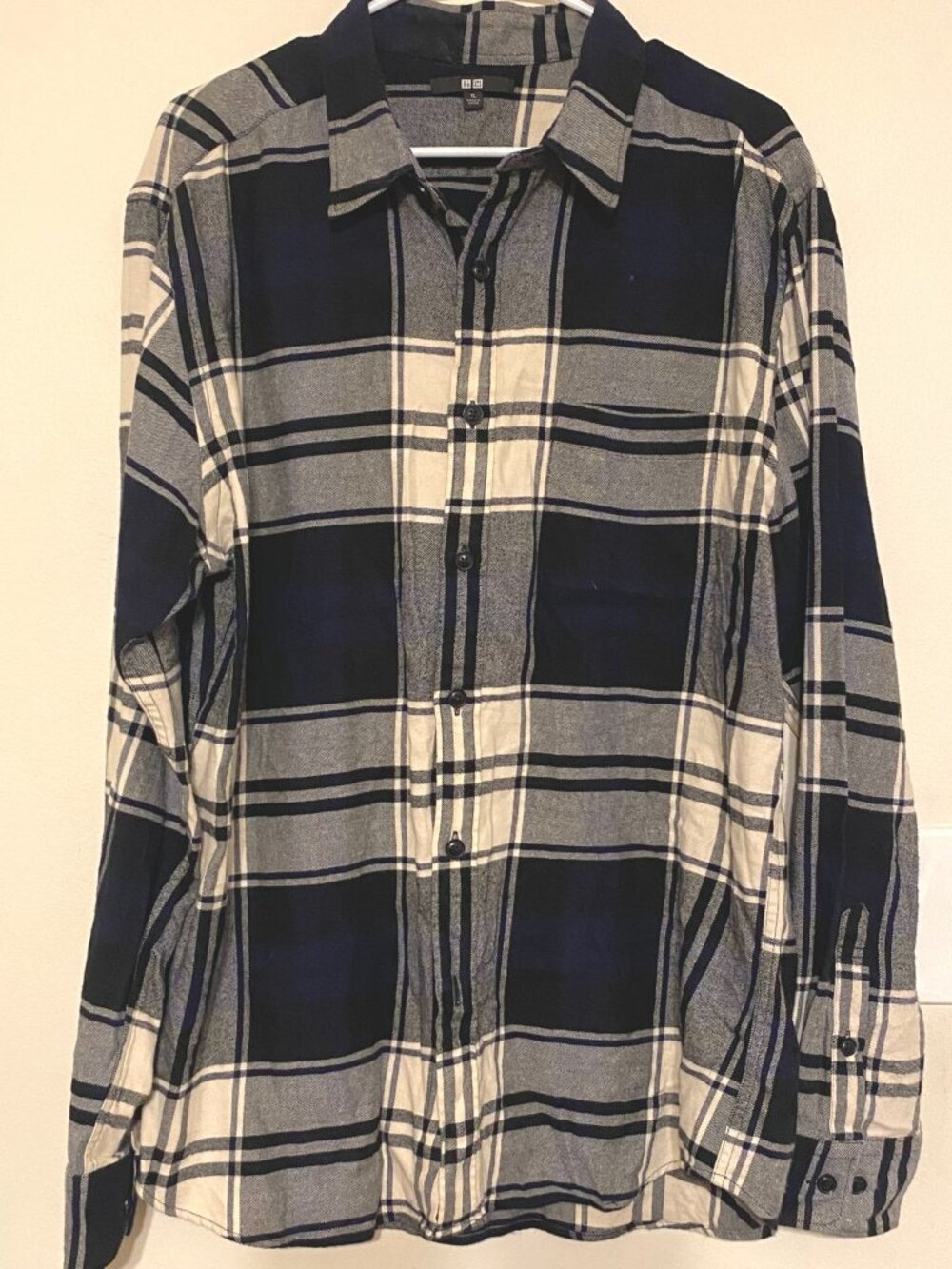 Men's‎ Uniqlo Black White Plaid Flannel Style Button Down Shirt Size XL